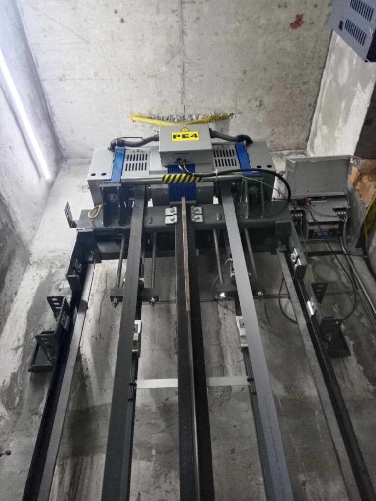 PE 4 MACHINE, VF DRIVES