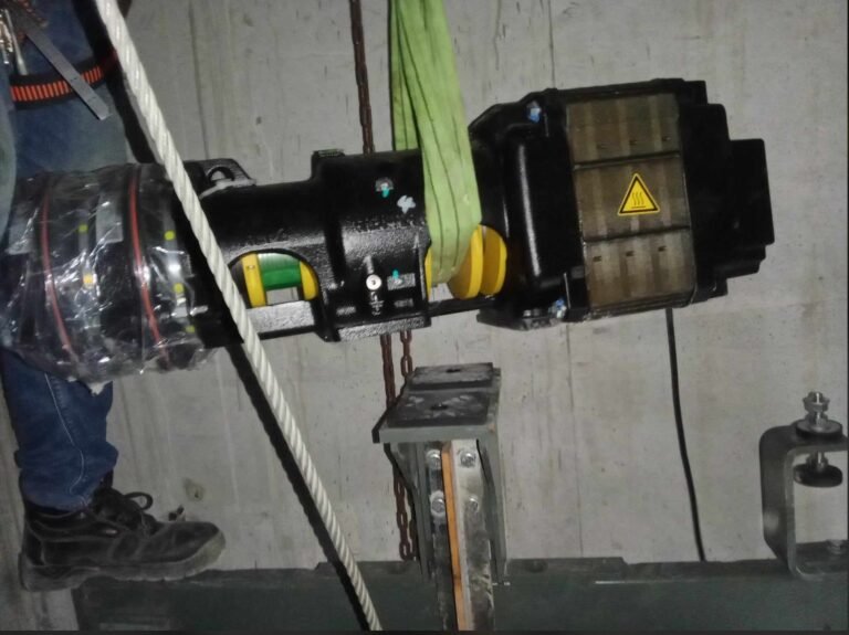 LIFTING AND INSTALLATION OF ELEVATOR MACHINE