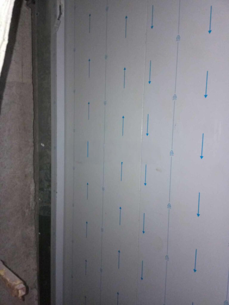 Landing door UG floor