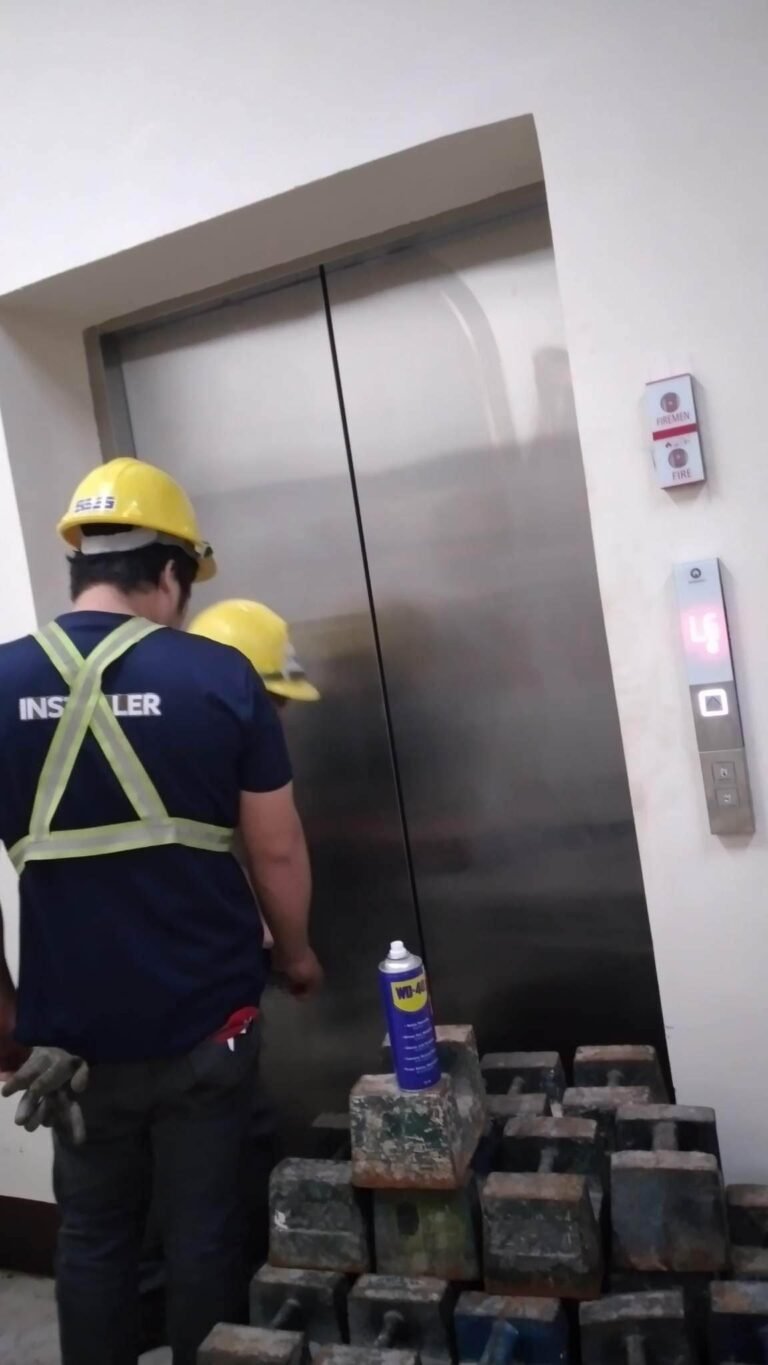 REMOVAL AND CLEANING OF LANDING DOOR STICKERS 2